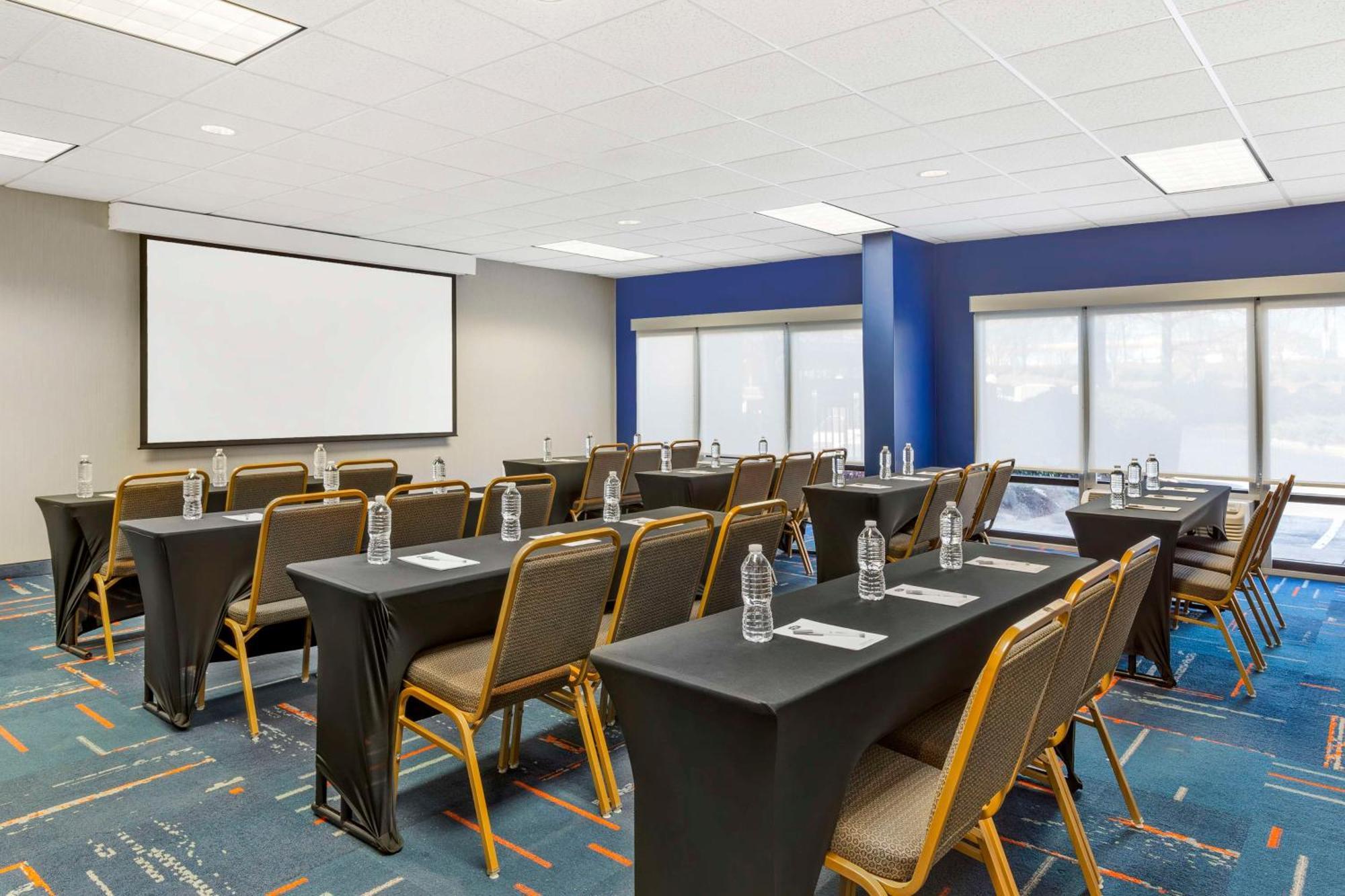 Hampton Inn Mebane Exterior foto